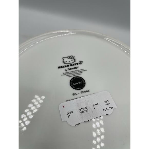 NEW Hello Kitty Large Spring Easter Ceramic Food Storage with Pressure Lid - Picture 8 of 8